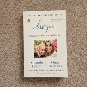 4/$20 Hope: A Memoir of Survival in Cleveland‎ - Paperback